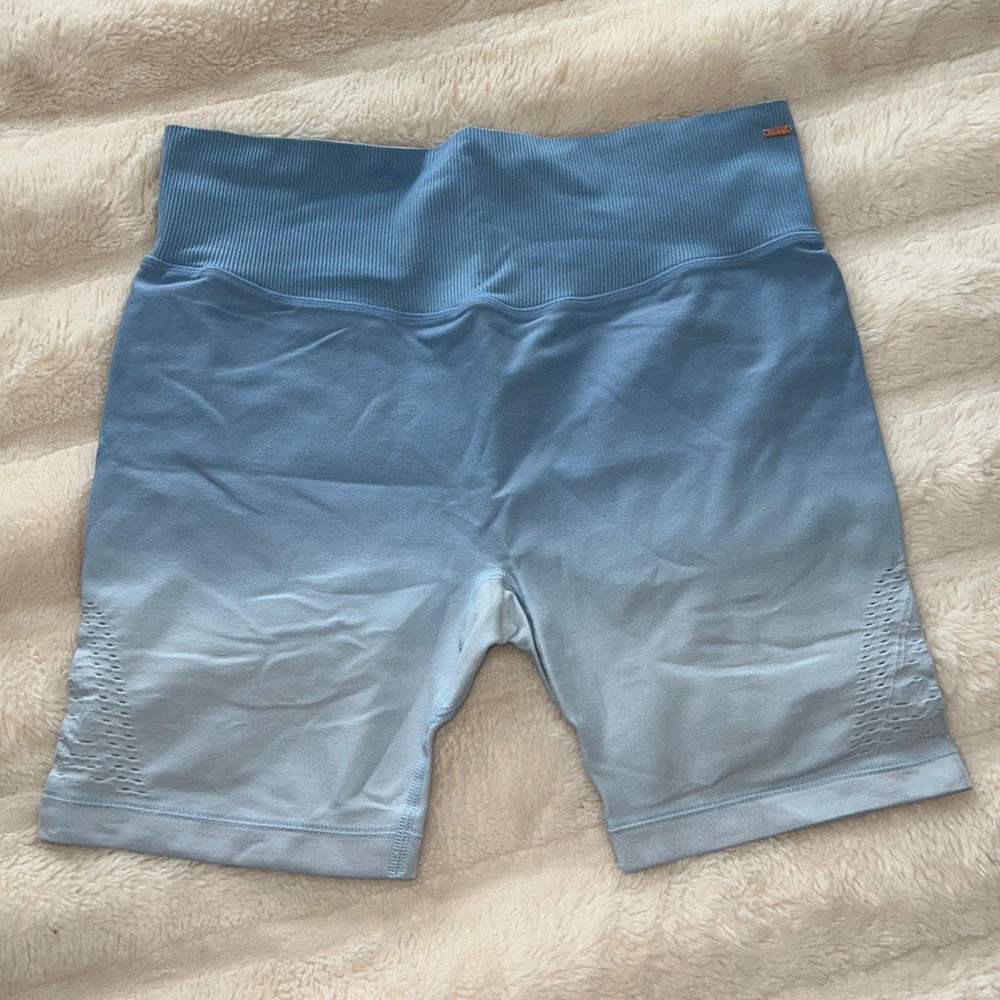 Pink ombré biker shorts